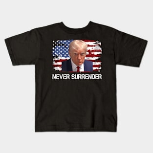 Trump Never Surrender Usa Flag Kids T-Shirt